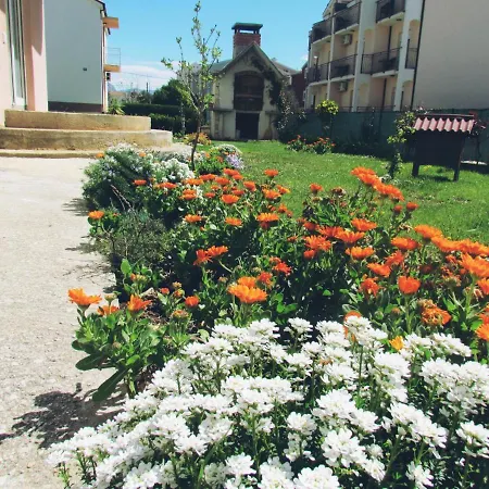 Apartman Petra Kastela Exterior photo